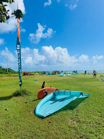 Session kitesurf et wingfoil à Sainte-Anne, Guadeloupe — photo 24
